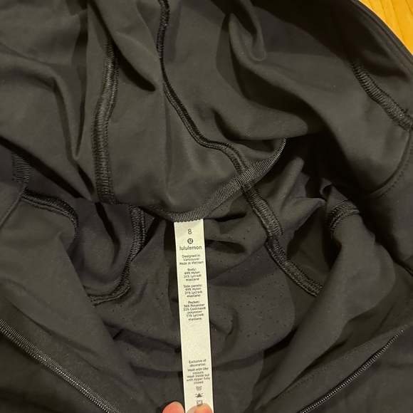 Lululemon jacket - Picture 3 of 5